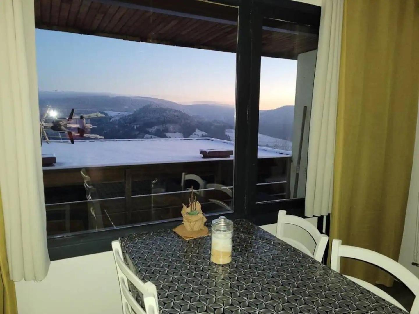 Appartement Duplex Avec Vue Sur Le Sancy Et Garage Couvert Murat-le-Quaire Kültér fotó