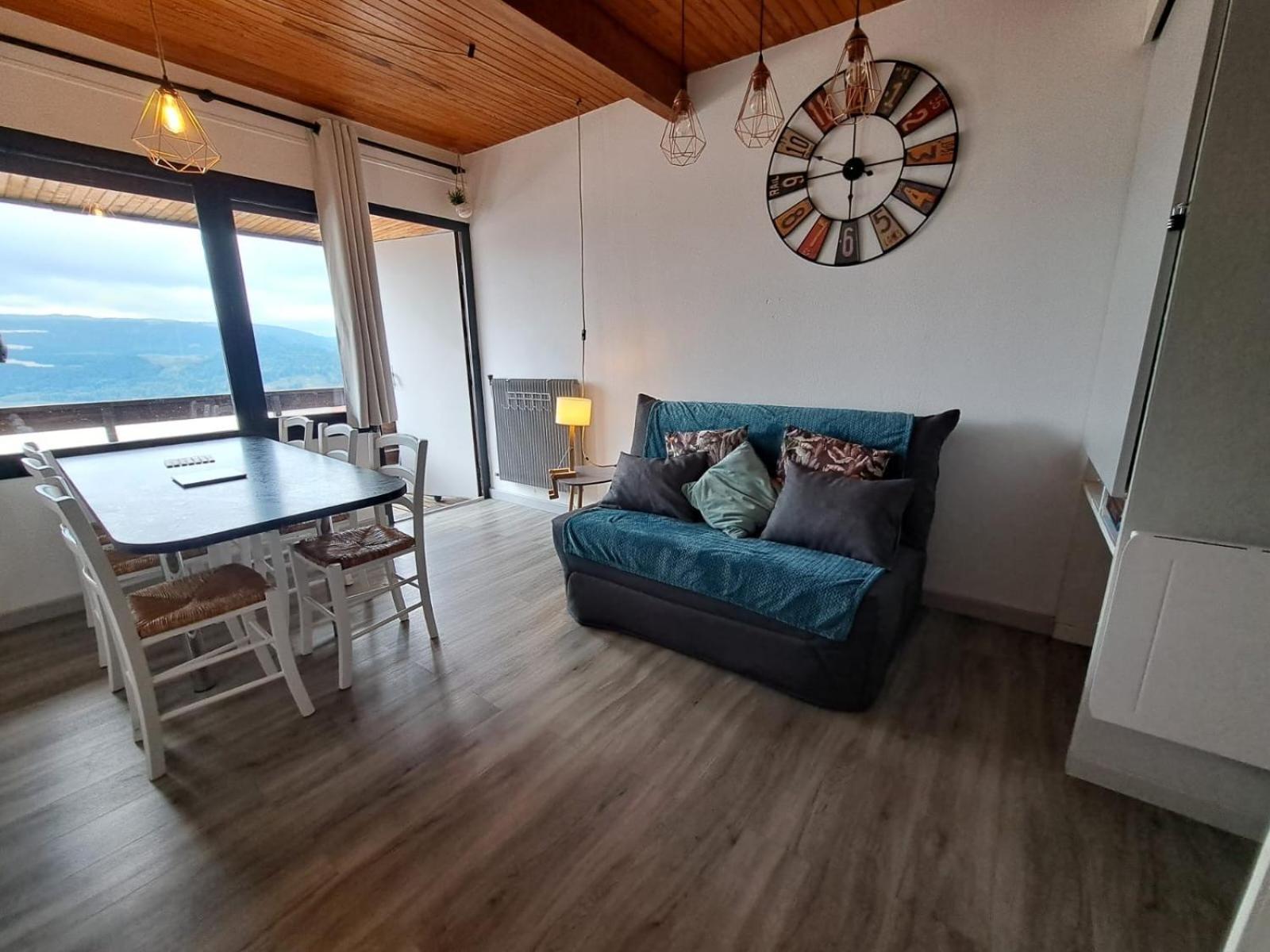 Appartement Duplex Avec Vue Sur Le Sancy Et Garage Couvert Murat-le-Quaire Kültér fotó
